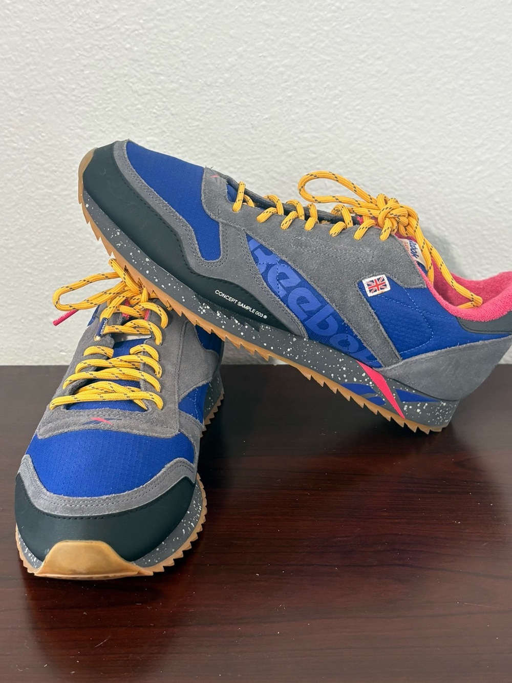 NWOB Reebok Men's Blue and Gray Retro Trail Sneakers with Yellow Laces